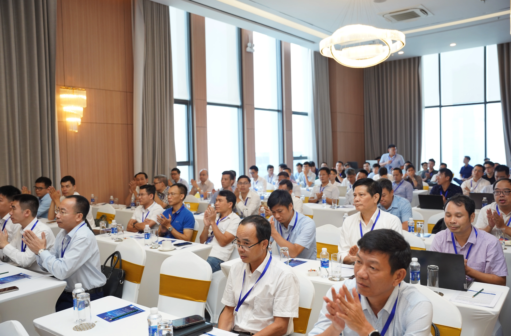 Hội thảo thu hút nhiều chuyên gia, lãnh đạo các công ty, nhà máy điện